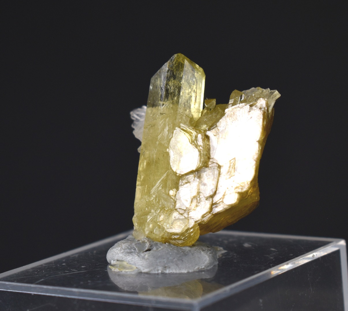 Brazilianite Crystal Cluster with Albite & Muscovite - from Linopolis, Minas Gerais, Brazil, museum quality, 4.7g - Image 3