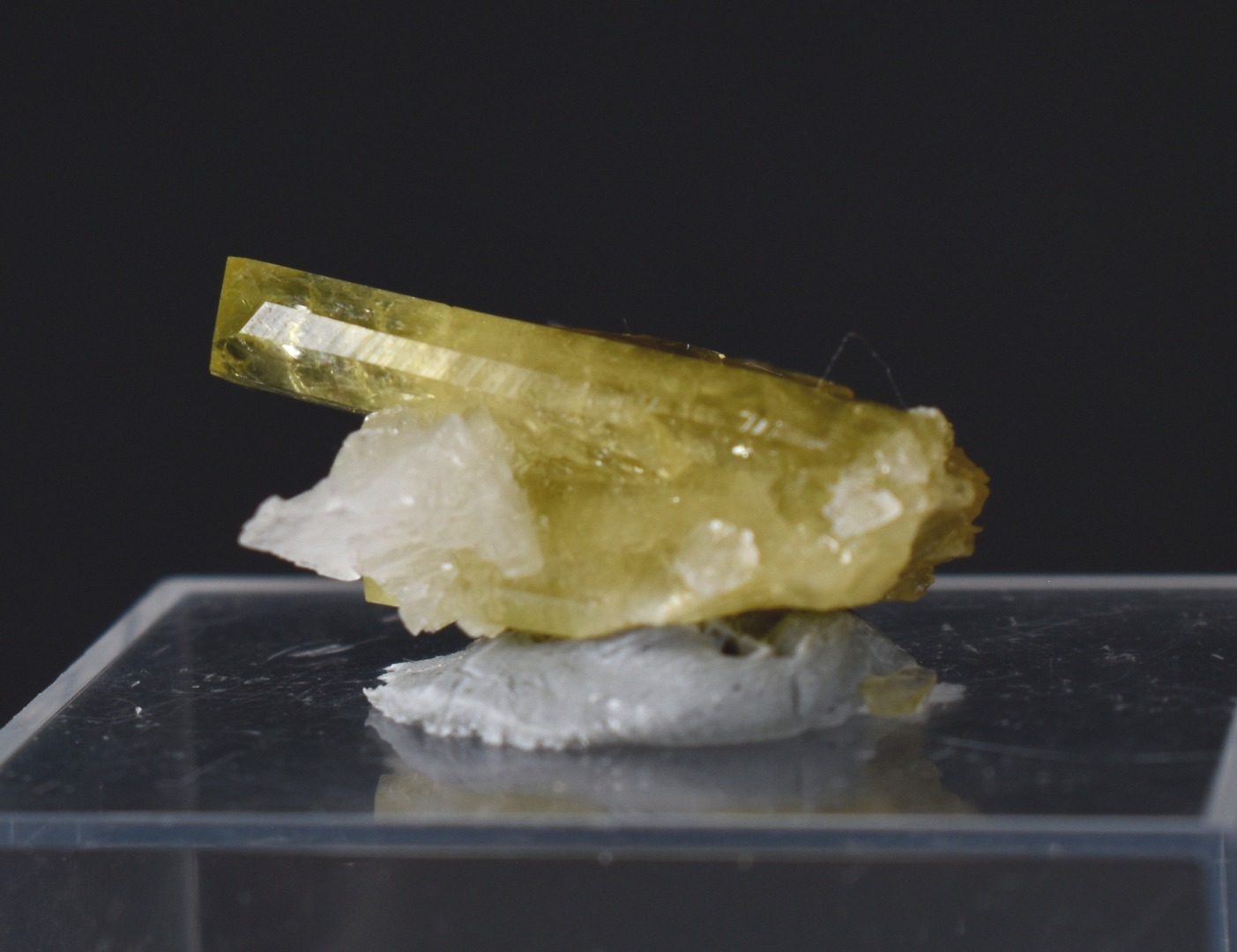 Brazilianite Crystal Cluster with Albite & Muscovite - from Linopolis, Minas Gerais, Brazil, museum quality, 4.7g - Image 6