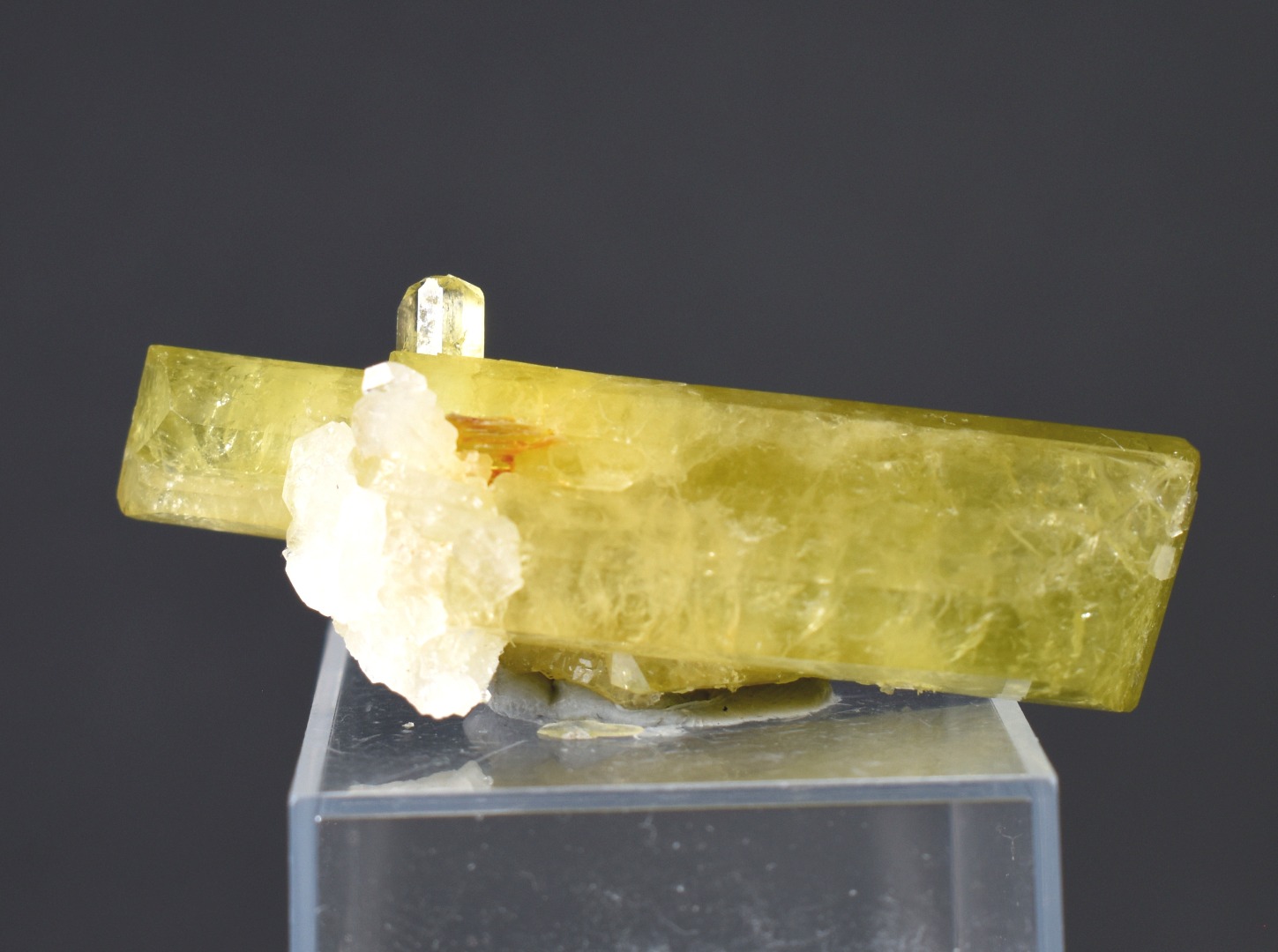 Brazilianite Crystal Cluster with Albite Feldspar - from Linopolis, Minas Gerais, Brazil, museum quality, 21g - Image 5