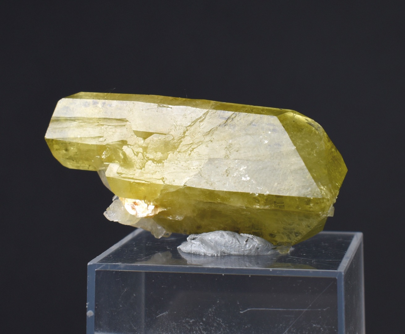 Brazilianite Crystal Cluster with Albite Feldspar - from Linopolis, Minas Gerais, Brazil, museum quality, 21g - Image 4
