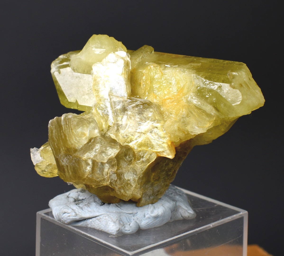 Brazilianite Crystal Cluster with Albite & Muscovite - from Linopolis, Minas Gerais, Brazil, museum quality, 46g - Image 4