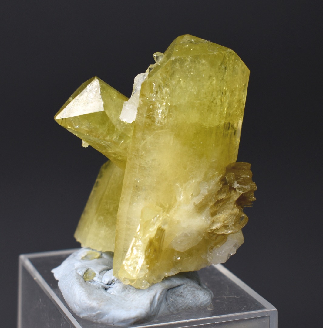 Brazilianite Crystal Cluster with Albite & Muscovite - from Linopolis, Minas Gerais, Brazil, museum quality, 28g - Image 5