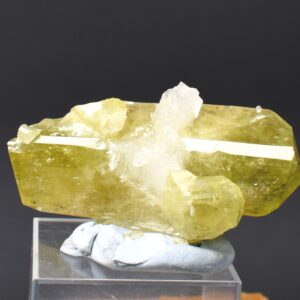 Brazilianite Crystal Cluster with Albite Feldspar - from Linopolis, Minas Gerais, Brazil, museum quality, 37g