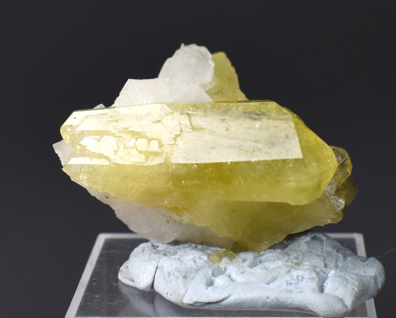 Brazilianite Crystal Cluster with Albite & Muscovite - from Linopolis, Minas Gerais, Brazil, museum quality, 27g - Image 3