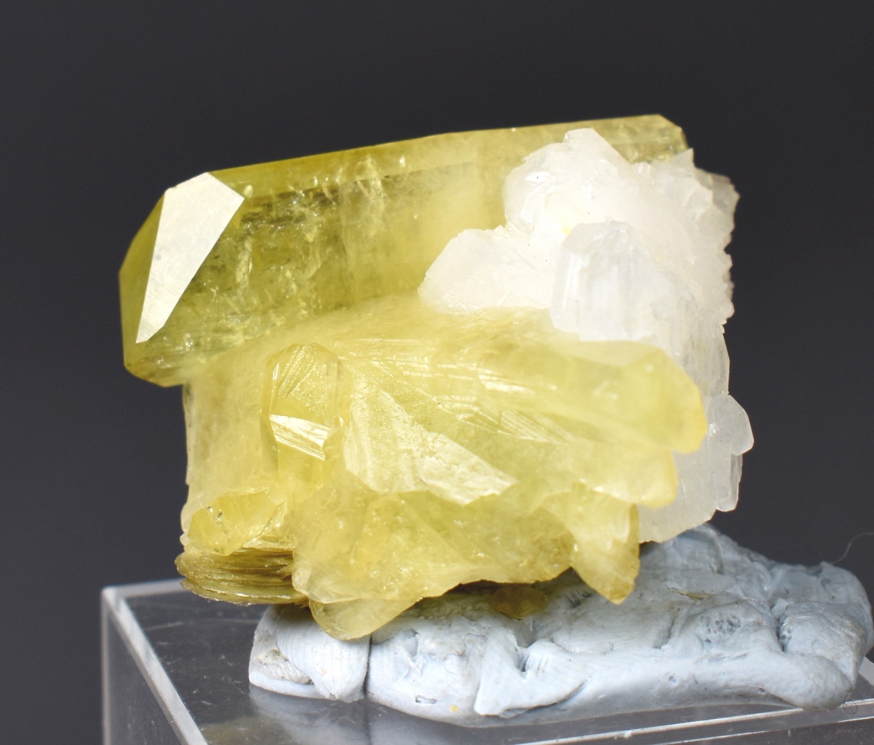 Brazilianite Crystal Cluster with Albite & Muscovite - from Linopolis, Minas Gerais, Brazil, museum quality, 27g - Image 2
