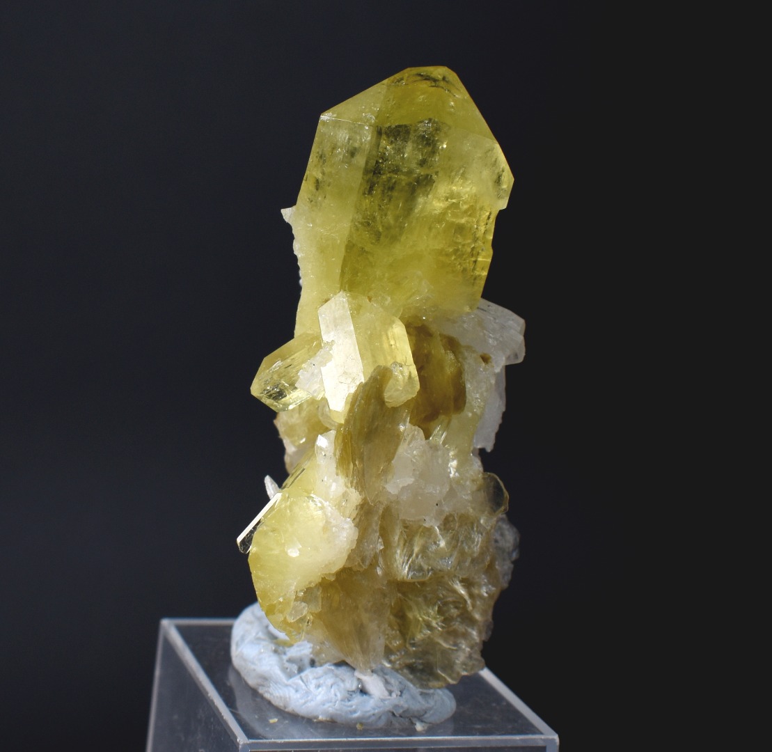 Brazilianite Crystal Cluster with Albite & Muscovite - from Linopolis, Minas Gerais, Brazil, museum quality, 42g - Image 3
