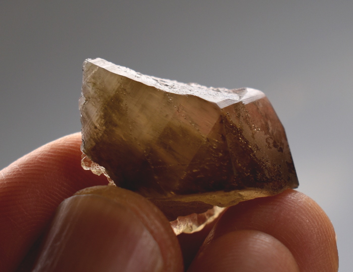 Fluorescent Hyalite Opal with Smoky Quartz - Mineral from Erongo Mountains Namibia, 5.7 grams - Image 3