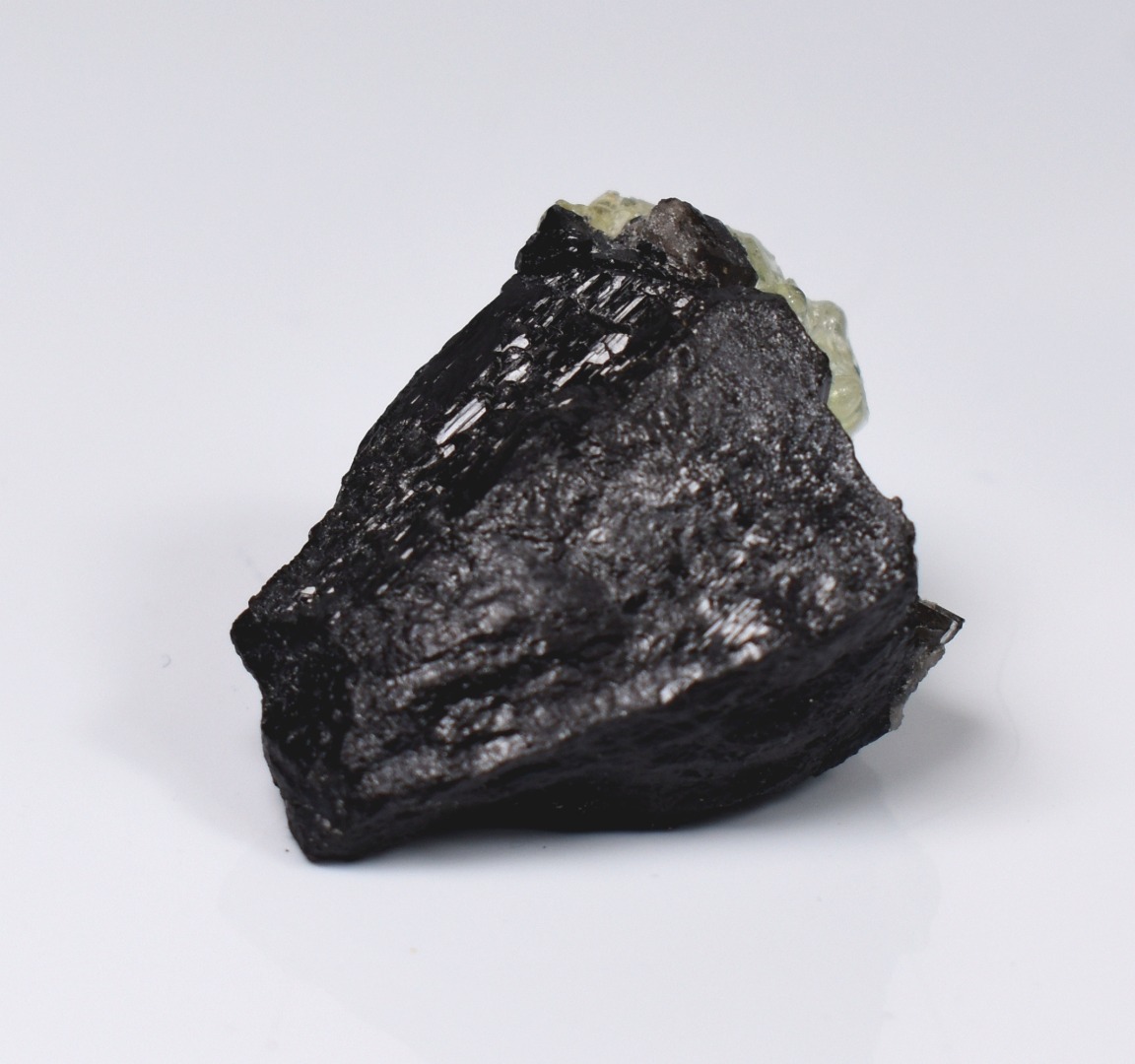 Fluorescent Hyalite Opal with Black Tourmaline - Mineral from Erongo Mountains Namibia, 13 grams - Image 2