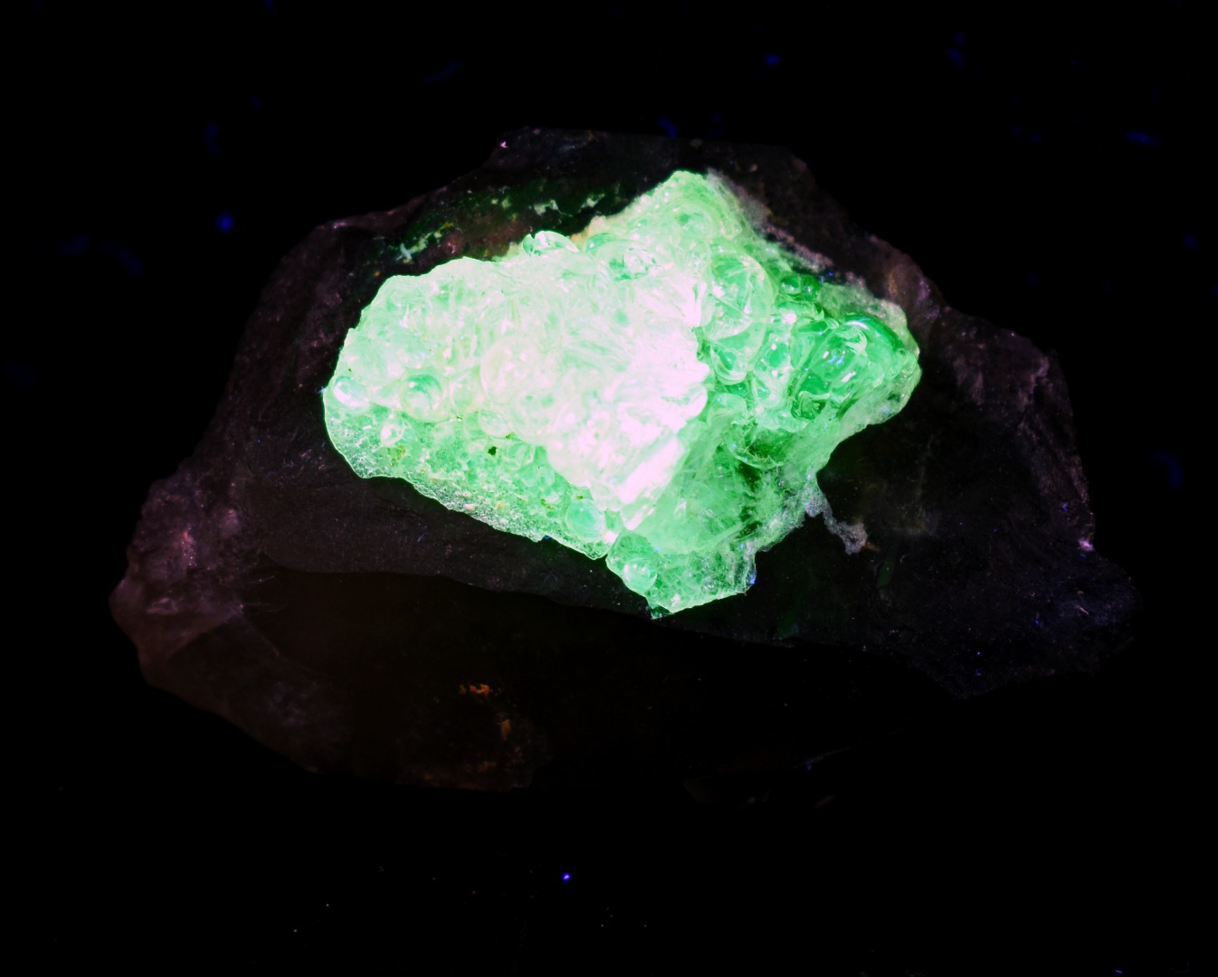 Fluorescent Hyalite Opal with Smoky Quartz - Mineral from Erongo Mountains Namibia, 24 grams - Image 9