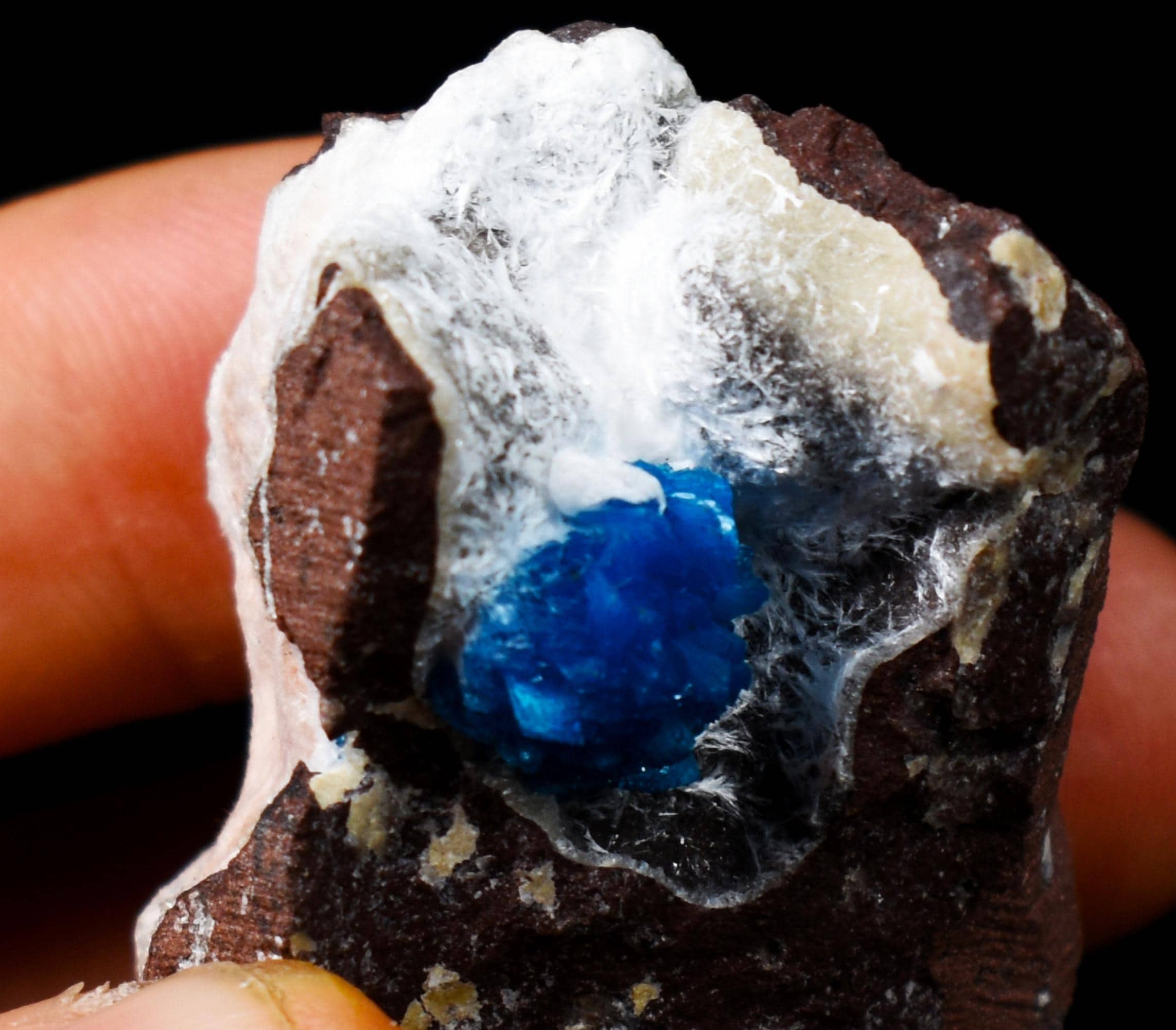 Rare Cavansite Cluster with Stilbite & Mordenite On Matrix from Wagholi, Pune, India - 57 grams - Image 6