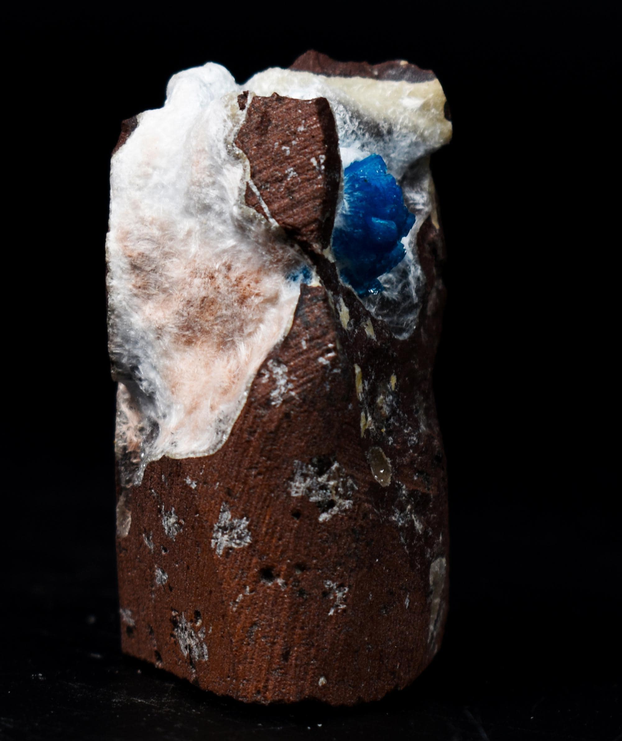 Rare Cavansite Cluster with Stilbite & Mordenite On Matrix from Wagholi, Pune, India - 57 grams - Image 4