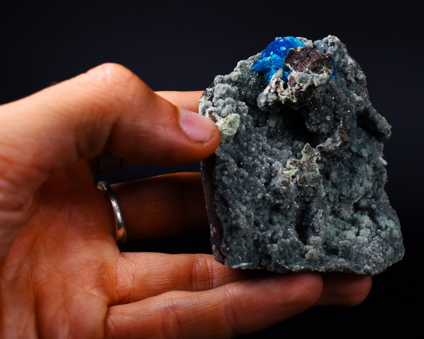 Rare Cavansite Cluster with Stilbite & Heulandite On Matrix from Wagholi, Pune, India - 175 grams - Image 10