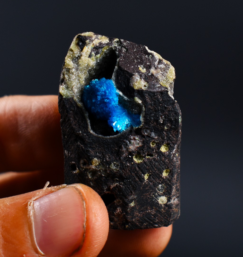 Rare Cavansite Cluster with Stilbite On Matrix from Wagholi, Pune, India - 27 grams - Image 6