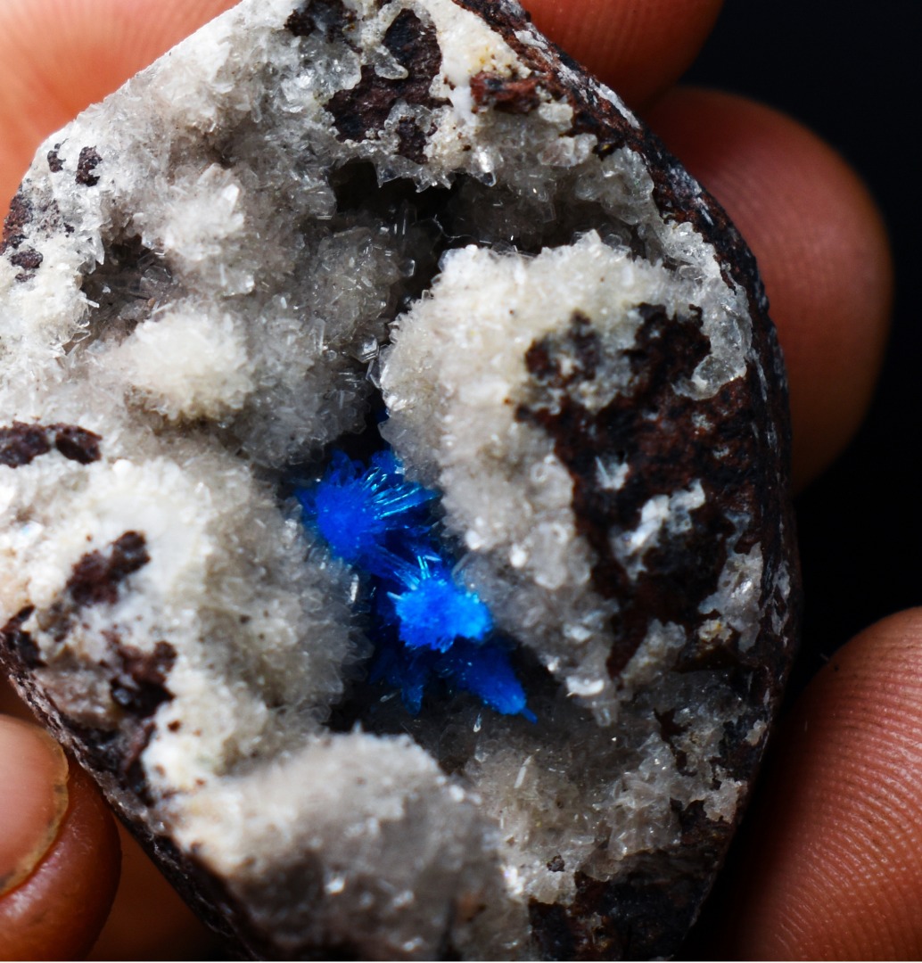 Rare Pentagonite Cluster with Stilbite On Matrix from Wagholi, Pune, India - 27 grams - Image 4