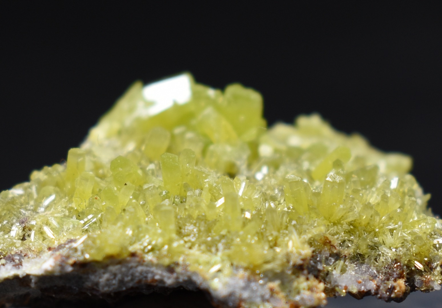 Lustrous Apple Green Pyromorphite Crystal - Daoping Mine, China Rare - 10.9 grams - Image 3
