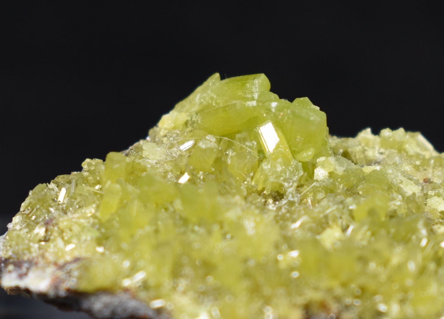 Lustrous Apple Green Pyromorphite Crystal - Daoping Mine, China Rare - 10.9 grams - Image 6