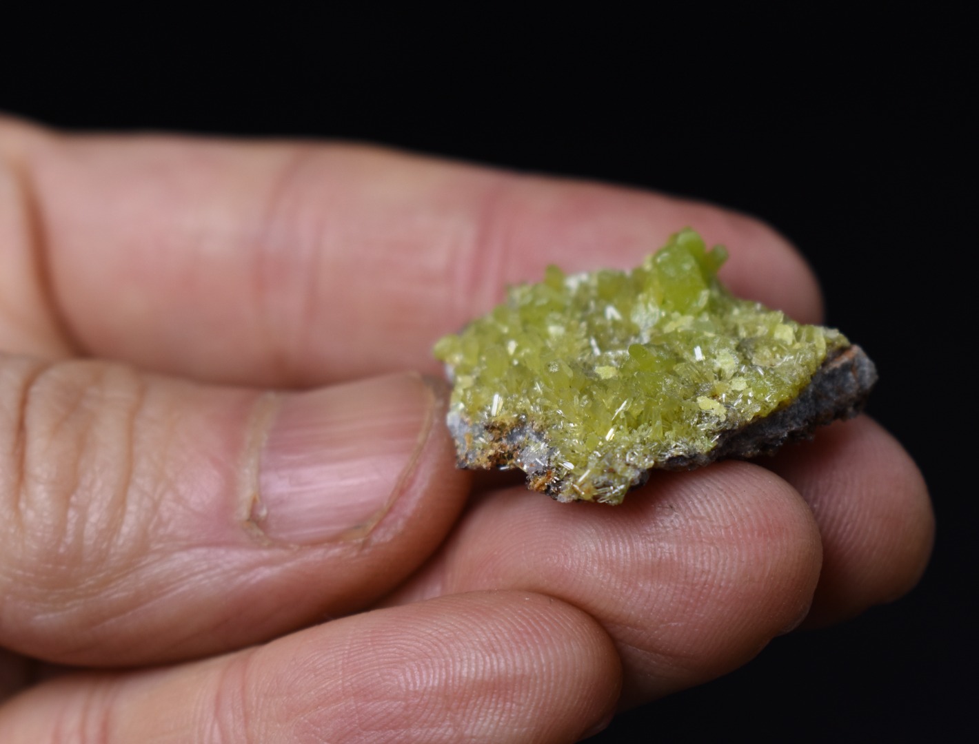 Lustrous Apple Green Pyromorphite Crystal - Daoping Mine, China Rare - 10.9 grams - Image 7