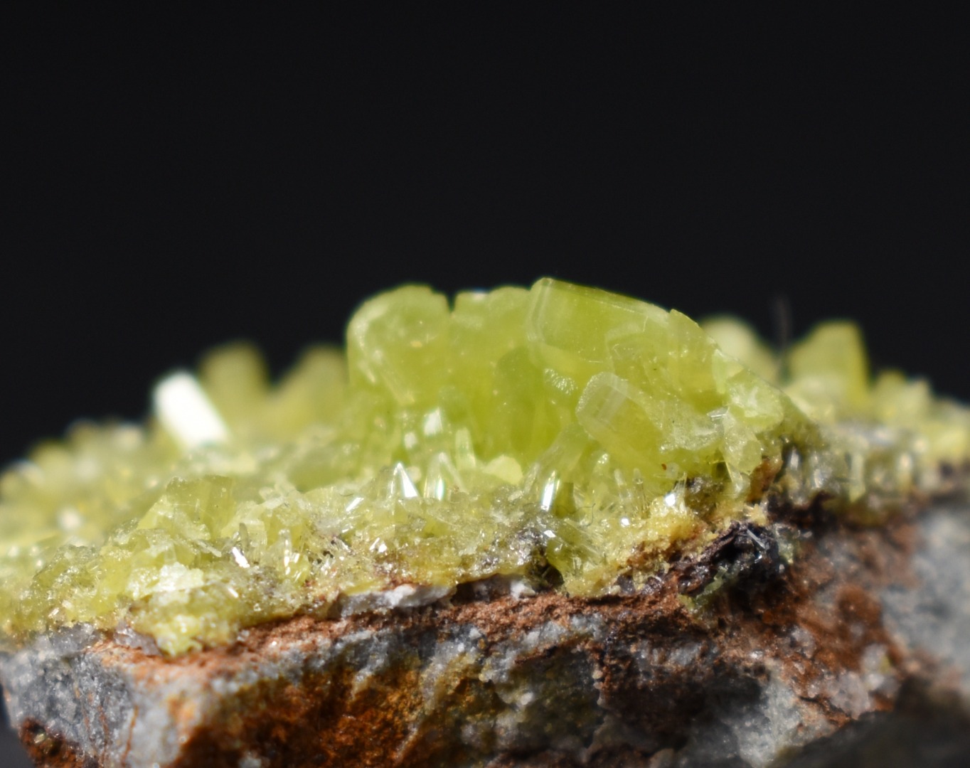 Lustrous Apple Green Pyromorphite Crystal - Daoping Mine, China Rare - 10.9 grams - Image 2