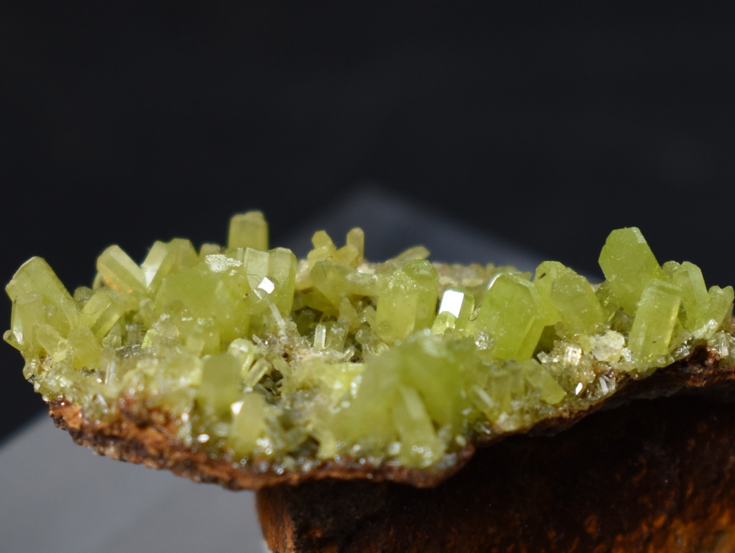 Lustrous Apple Green Pyromorphite Crystal - Daoping Mine, China - Rare - 9.7 grams - Image 6