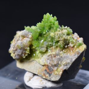 Lustrous Apple Green Pyromorphite Crystal - Daoping Mine, China - Rare - 17.3 grams