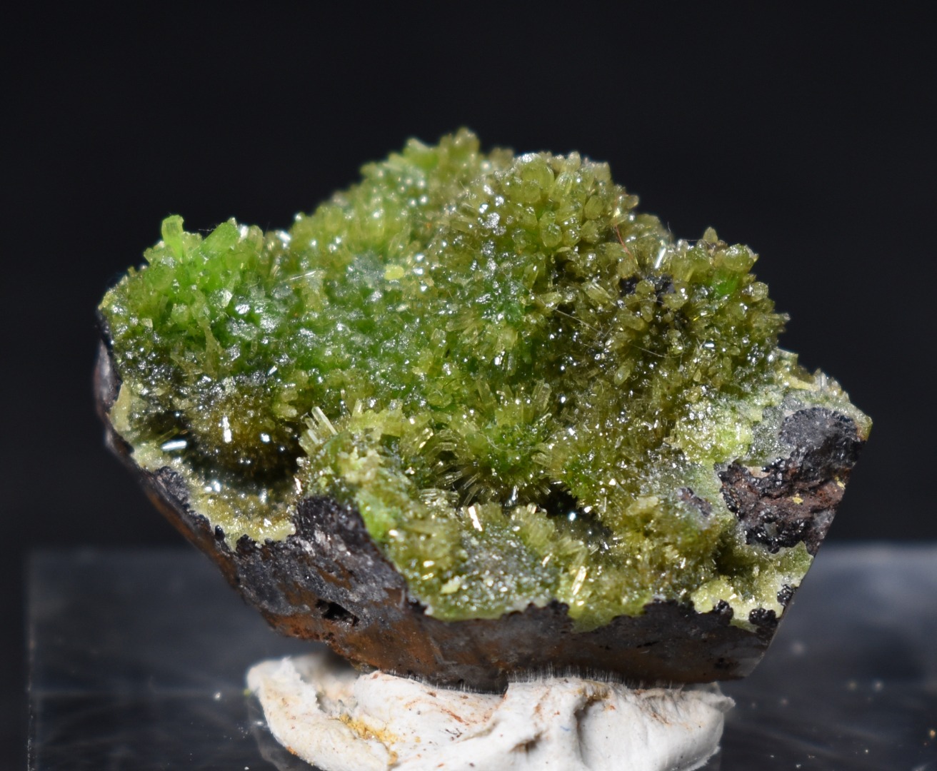 Lustrous Apple Green Pyromorphite Crystal - Daoping Mine, China - Rare - 18 grams - Image 9