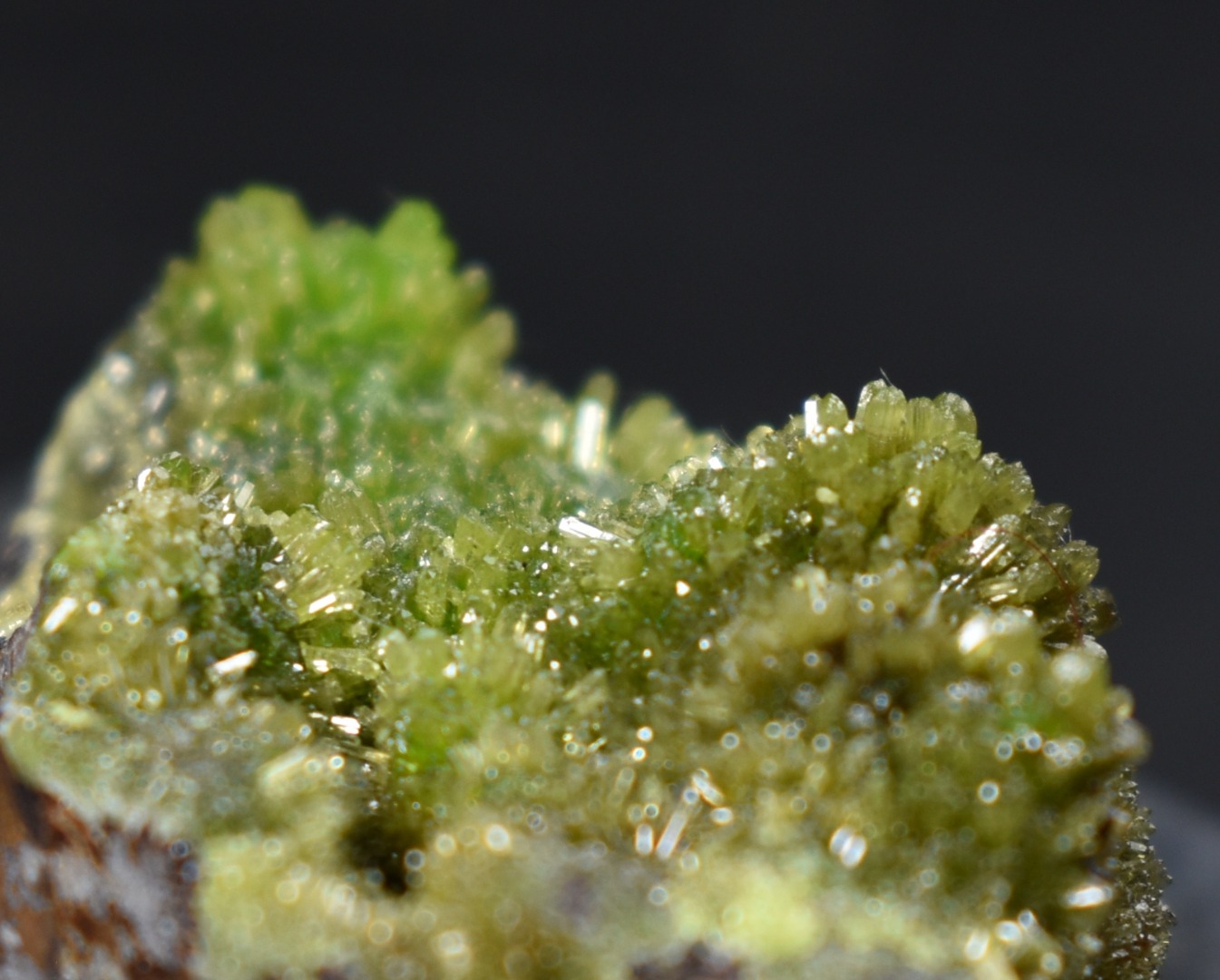 Lustrous Apple Green Pyromorphite Crystal - Daoping Mine, China - Rare - 18 grams