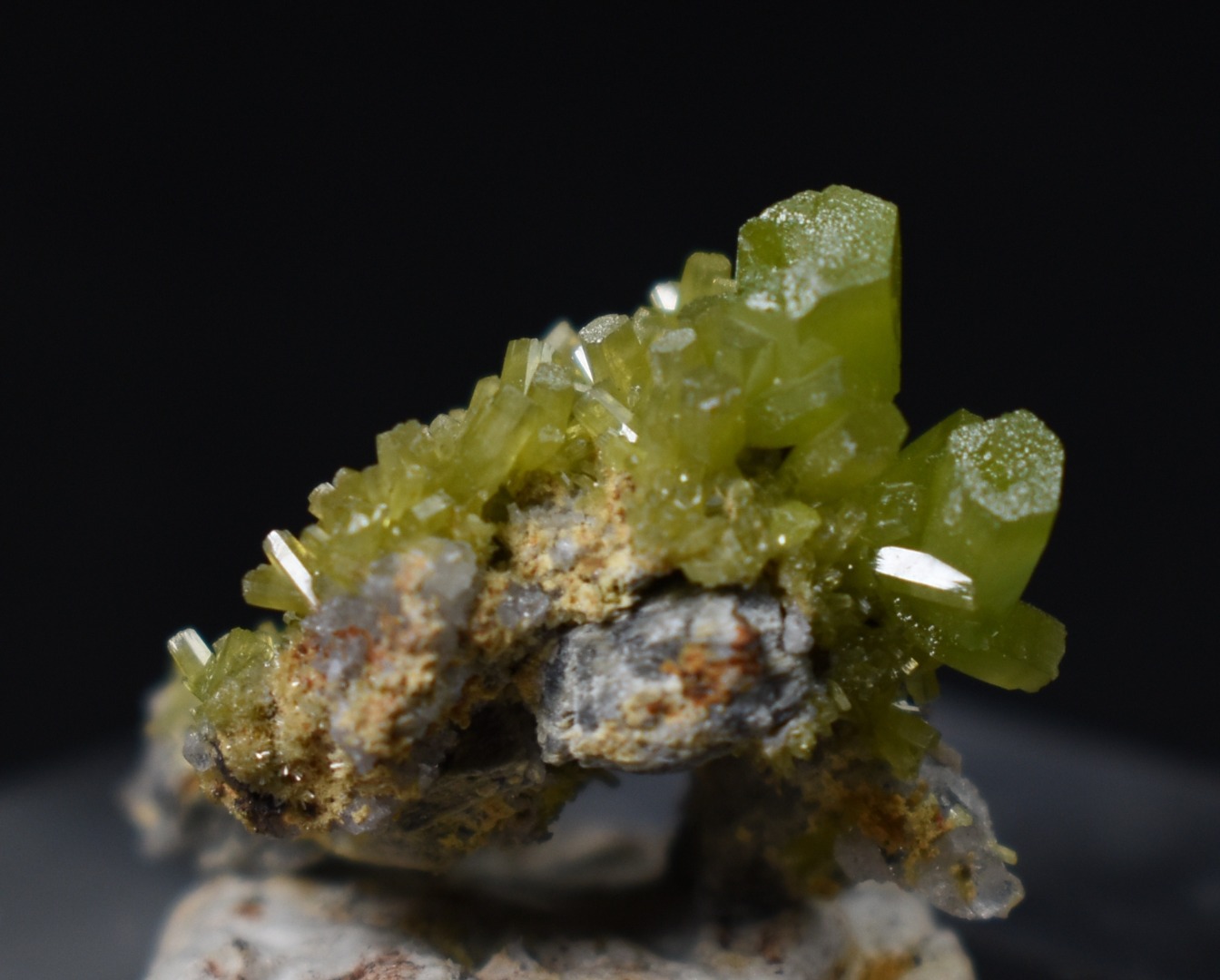 Lustrous Apple Green Pyromorphite Crystal - Daoping Mine, China - Rare - 4.6 grams - Image 5