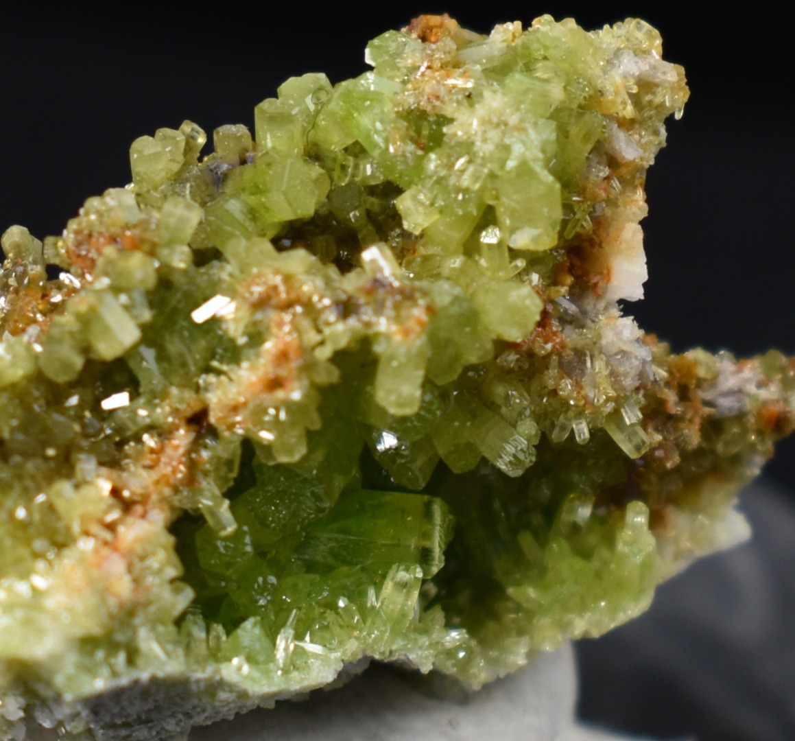 Lustrous Apple Green Pyromorphite Crystal - Daoping Mine, China - Rare - 10.7 grams - Image 9