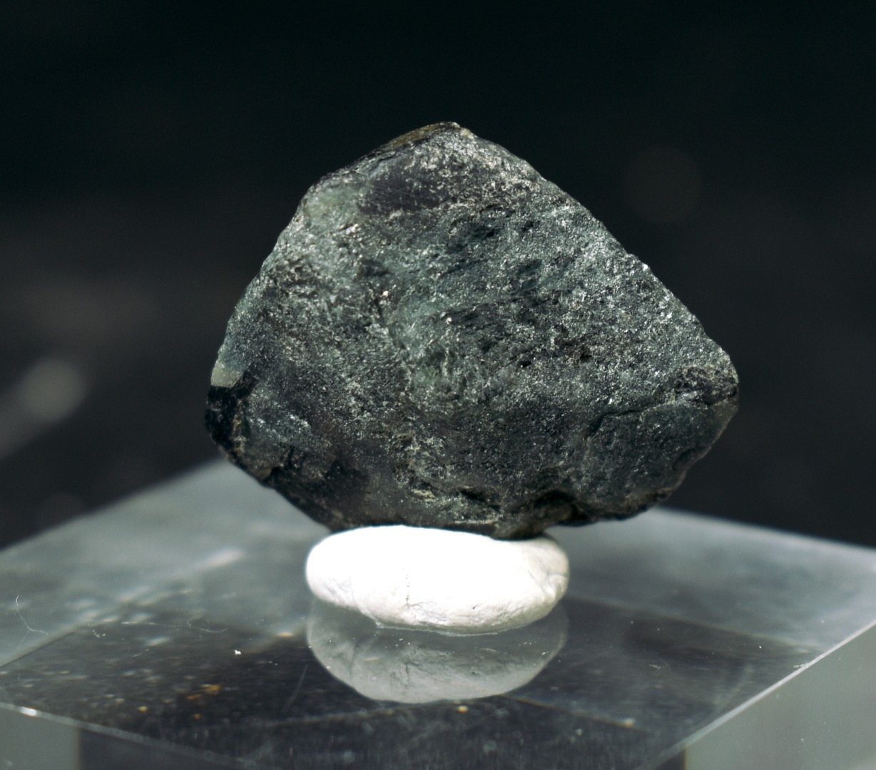 Natural Alexandrite / Chrysoberyl Rough Crystal from Brazil | Rare Colour Change Alexandrite Specimen - 1 PC - 34CT - Image 5