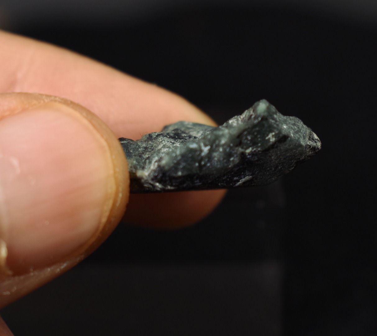 Natural Alexandrite / Chrysoberyl Rough Crystal from Brazil | Rare Colour Change Alexandrite Specimen - 1 PC - 27CT - Image 6