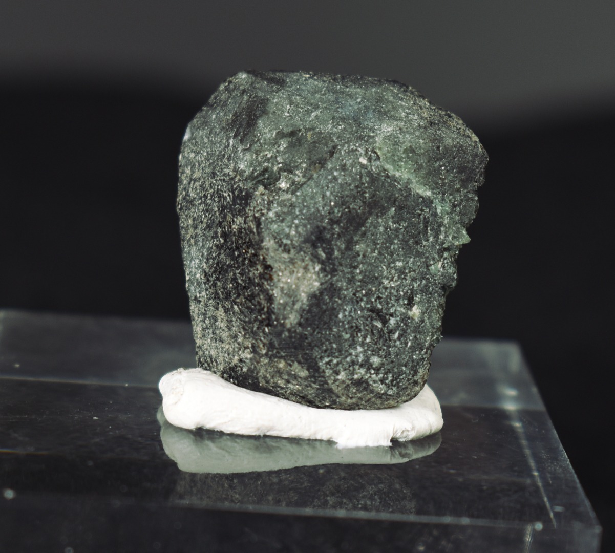 Natural Alexandrite / Chrysoberyl Rough Crystal from Brazil | Rare Colour Change Alexandrite Specimen - 1 PC - 47CT - Image 4